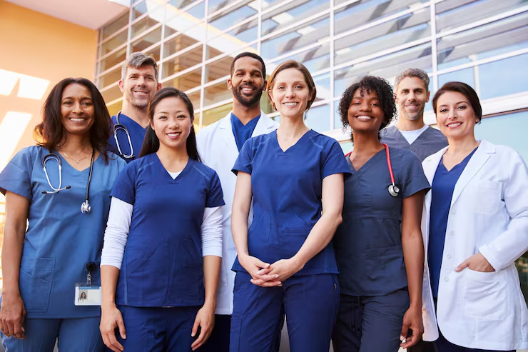 Equipe de saúde em ambiente externo